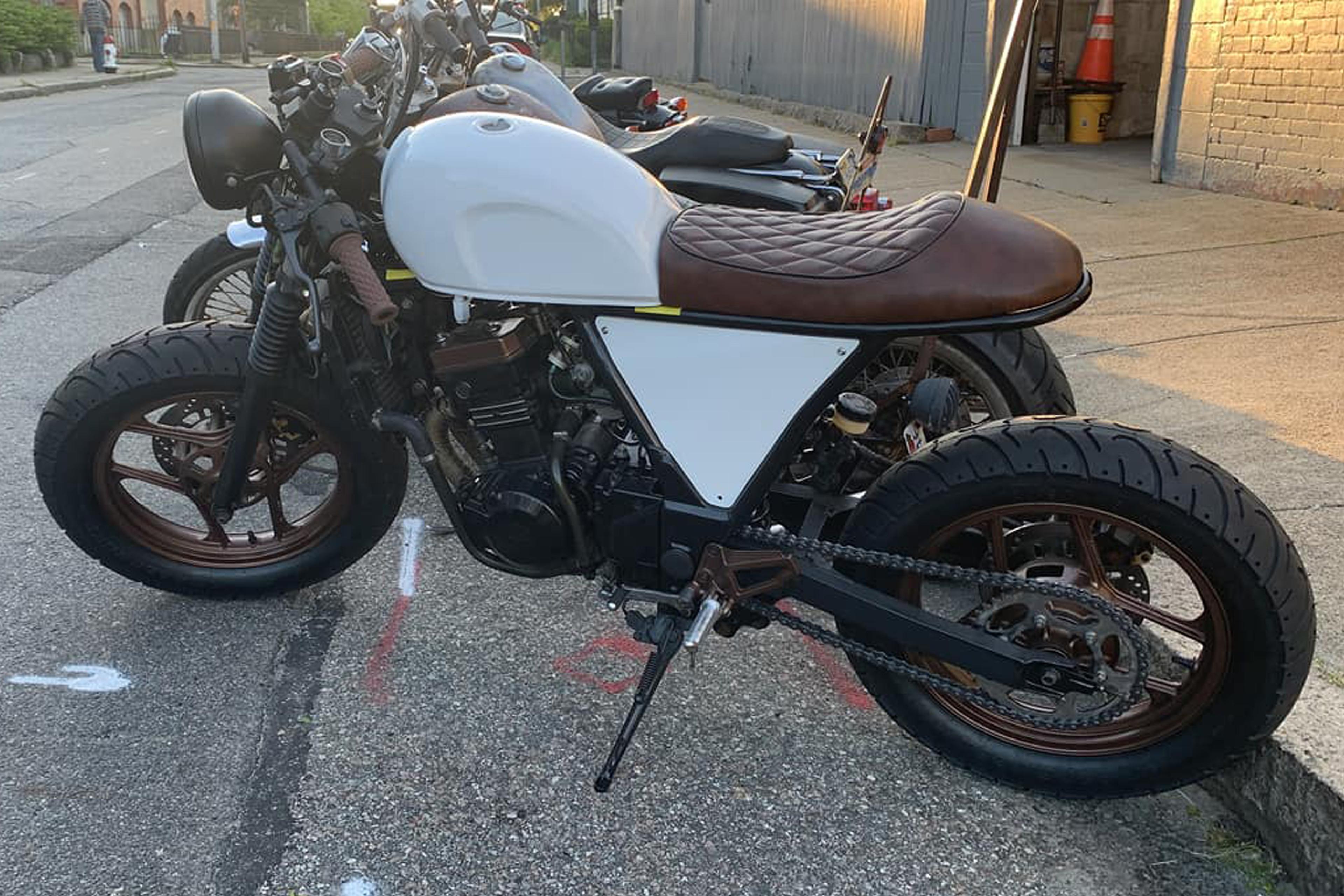 Cafe racer custom build